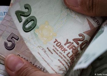 INFLACIJA POGAĐA TURKE TAMO GDJE SU NAJOSJETLJIVIJI: Kako pada lira, tako pada popularnost predsjednika Erdogana