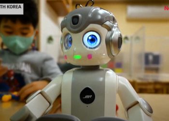 SEUL: U vrtiće stigli roboti Alpha Mini, nisu samo igračke