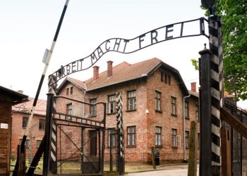 DAN KAD JE DONESENA ODLUKA O GENOCIDU:  Zajednička rezolucija Njemačke i Izraela protiv negiranja holokausta