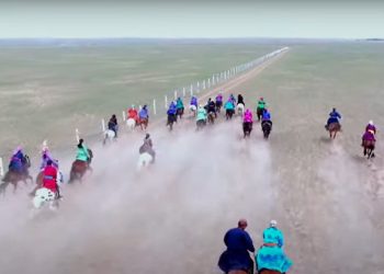 UNUTRAŠNJA MONGOLIJA: Oko 200 žena se natjecalo u tradicionalnim konjičkim disciplinama