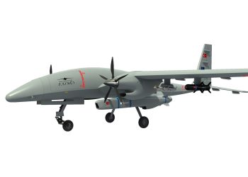 „BAYRAKTAR AKINCI HALE“ Novi turski dron preletio tri zemlje i stigao na sajam u Azerbajdžan