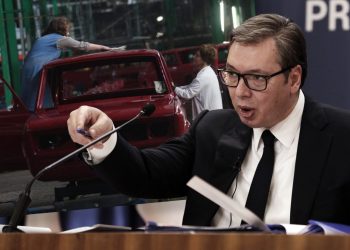 PROPAO VUČIĆEV PLAN O SRPSKOM “STRUJADINU”: Umjesto proizvodnje električnog automobila otkazi radnicima