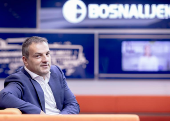 ZAŠTO UZUNOVIĆ MORA BITI SMJENJEN: Dok OHR i Amerikanci derogiraju Dodikov Zakon o lijekovima, Vučićeva Galenika kupuje Bosnalijek!