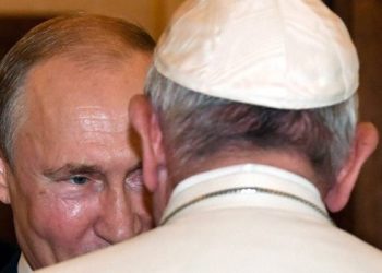 KRŠĆANSKI FUNDAMENTALIZAM PORAZIO PAPIN EKUMENIZAM: Šta je pozadina špekulacija da Papa podnosi ostavku – bolest, ili poraz od Putina?!