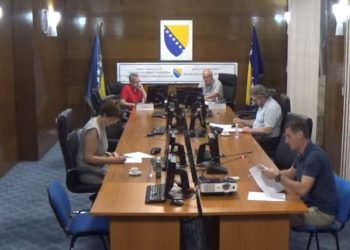 ZEMLJA MRTVIH GLASAČA: Iako u BiH živi oko 2.7 miliona ljudi na izborima pravo glasa imat će 3.3 miliona birača