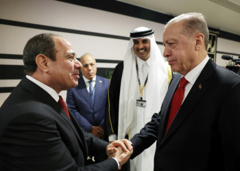 OPROSTIO MU I SMRT PRIJATELJA: Erdogan i Sisi sastali se na marginama otvaranja SP u Kataru