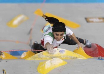 IRANSKA SPORTAŠICA NASTUPILA BEZ HIDŽABA PA JU JE DOČEKALA BRUTALNA OSVETA REŽIMA: Ispričala se što na natjecanju nije pokrila glavu, no svi su primijetili jednu stvar