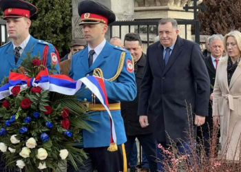 TRIDESET GODINA ČETNIČKOG PRKOSA:  Republika Srpska obilježava Dan državnosti – PROKLET BIO KO GA PROSLAVIO!