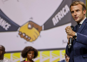 FRANCUZI U AFRICI GUBE TLO POD NOGAMA Charef: Zašto je Macron doživio poraz u svom krstaškom pohodu za obnovu uloge Francuske u Africi?