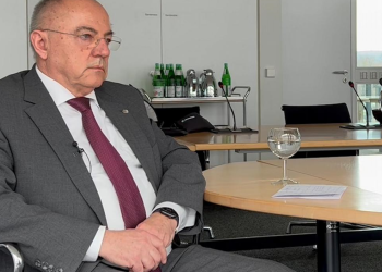 ŽIVIO „KRALJ BOSNE“! Juratović: Christian Schmidt ima apsolutnu podršku Bundestaga