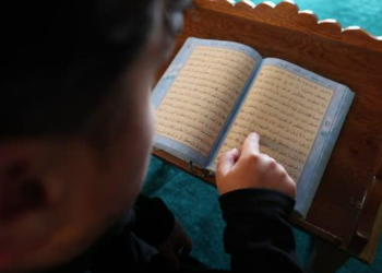 SEMANTIČKO ČUDO ALLAHOVE KNJIGE (V) PERO SUDBINE Latić: Prvo što je Allah stvorio bilo je Pero