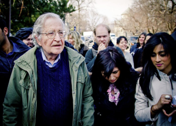 POLITIČKA EKONOMIJA SPAŠAVA PALNET Chomsky: Noćna mora za Zemlju je novo nuklearno oružje