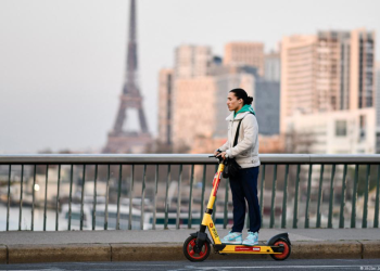 LOŠ KRAJ JOŠ JEDNE EKOLOŠKE BAJKE: Pariz je zabranio električne romobile. Slijede li i ostali?