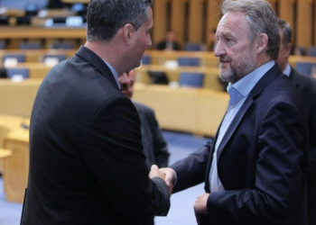 ZELENI FIKUS: Bećirović je birokrata sklon bavljenju trivijalnim stvarima umjesto stvarnom politikom