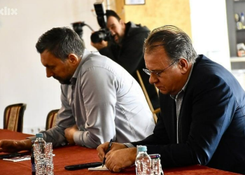 BOŠNJACI ĆE PLATITI CIJENU SPAŠAVANJA BOSANSKE DEMOKRATIJE: Ne mogu lideri Trojke izdati državu, ali su već izdali aktere bosanske demokratije