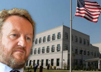 NERVOZA JE KULMINIRALA U SDA: Na Predsjedništvu stranke fizički se razračunali Mahmutović i Bratić