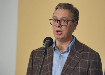 JE LI TO ON NEKU I DINU NAZVAO MURPHYEVIM KAFE-KUHARICAMA?! Vučić: Pogledajte naše susjede, tamo ambasadori određuju ko će kuhati kahvu u vladama