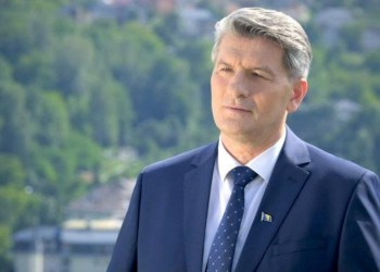 SRUŠIT ĆU BAKIRA, A I ZA KOMŠIĆA IMAM RJEŠENJE! Mehmedović: Ne zaboravite da je koncept SDA bio multietnički, što ću ja snažno podržati