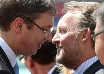 VUČIĆ SVOJE „TERORISTE“ BRANI KAO IZETBEGOVIĆ SVOJE „ODREDE SMRTI“: Projekcija „filma“ upada Vučićevih terorista na Kosovo trebala je biti „premijerno izvedena“ u Bosni?!