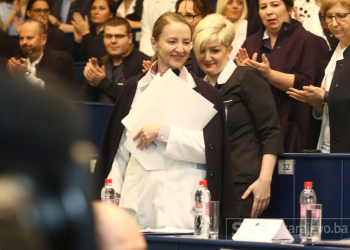 PAD SULTANIJE: „Kolo Sekinih sestara“ otplesalo svoje – NEMA KOLA BEZ KOKANA!