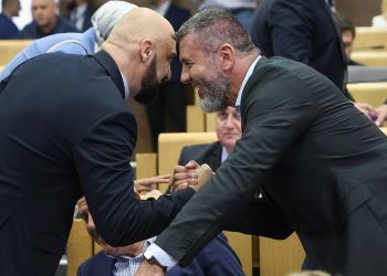 SDA ULAZI U NOVI RAKOL: Bakira napuštaju vođe njegovih „Odredi smrti“?