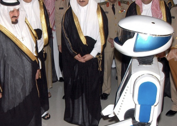 ROBOT VEHABIJA: Saudijci predstavili svog ženskog humanoidnog robota obučenog da izbjegava ‘seks i politiku’