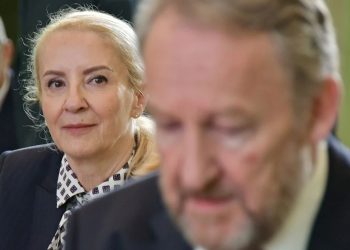 NIKAD JAČI, A USAMLJENIJI NA TRONU: Erdogan došao tobe, a Bakir još nije  – surpugu želi kandidirati za gradonačelnicu Sarajeva