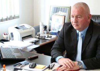 OPUSTJELA KASABA SAD I ZANIJEMILA: Prvo poratno hapšenje u Gornjem Vakufu zbog korupcije