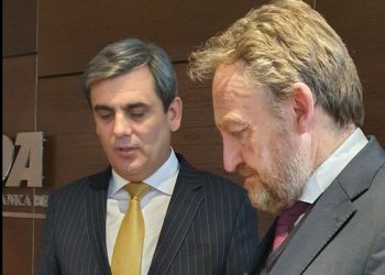 KAD BUDE STANI, PANI, SVI SU ONI DRITANI: Ako je Dodik razbio savez Bošnjaka i Hrvata,  Izetbegović je uspio razbiti savez Bošnjaka sa Crnogorcima