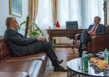SVUGDJE PRISUTNA, A NIGDJE JE NEMA: Izetbegović se ponio kao crngorski zet, a ne kao nacionalni vođa Bošnjaka