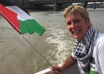 BRITANSKA POLICIJA UHAPSILA AKTIVISTICU ZBOG ONLINE OBJAVA: Je li podrška Palestini novi ‘islamski terorizam’?
