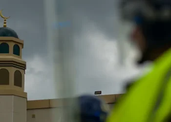 DOVODI LI MRŽNJA DO ZLOČINA? Sve više teorija zavjere protiv muslimana na internetu