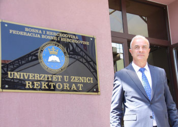 KO ZENIČANIMA BIRA REKTORA: Čovjek koji zarađuje milione sa rukama u džepovima je RUSKI IGRAČ