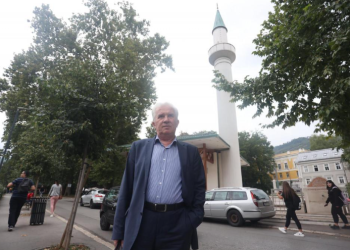 ZAŠTO SAM NAPISAO BOSANSKI MEVLUD Latić: Napisao sam svoj Bosanski mevlud kako bih u našim generacijama 21.stoljeća gajio svijest o pripadnosti Ummetu, Bosni i Sandžaku…
