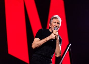 ROGER WATERS ‘Ne glasajte za Kamalu Harris ili Trumpa jer oboje podržavaju ubijanje djece’