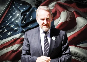 GDJE JE POGRIJEŠIO AMBASADOR MURPHY: Kada Trojka ne nudi alternativu, Izetbegović pobjeđuje pred praznim golom