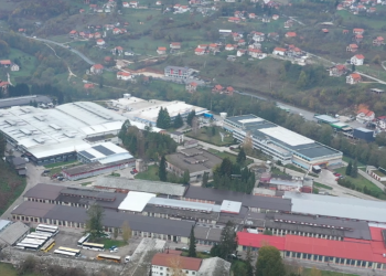 EPILOG VELIKE PLJAČKE: Nekad su se SDA-ovci uz bajrame I predizborne skupove gizdali u njihova odjela, a danas hale  “Borca” zjape prazne