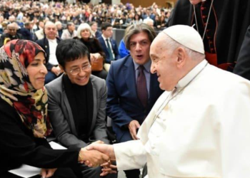 GLOBALNA RAVNODUŠNOST: Papa poziva na istragu o tome da li izraelski napadi u Gazi predstavljaju genocid