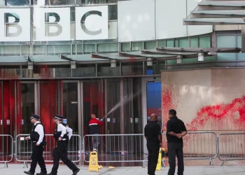 GRAĐANSKI RAT UNUTAR BBC-A ZBOG GAZE: Umjesto da ozbiljno razmotri problem, BBC je pristupio njegovom patologiziranju
