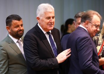 KAKO SU RUSI AMERIMA PODMETNULI „ČAVĆE PO GOLUBĆE“: Dodik je notorni, Čović kamuflirani, a Nikšić prikriveni rusofil