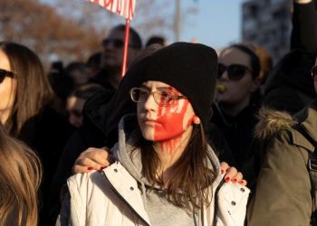NOVI SAD: ‘NIKO TE NIŠTA NE PITA’:  Poruka je Vučiću i njegovom besramnom režimu
