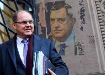 SULUDI SUKOB SA ZAPADOM: ‘Kreten’ Murphy i ‘turist’ Schmidt zapečatili karijeru laktaškom kabadahiji?