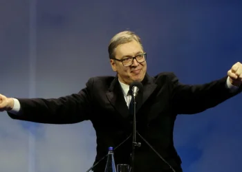 FRANCUSKI LIST OTKRIO ZAŠTO EVROPA PODRŽAVA VUČIĆA: ‘Macron mu je najbolji lobist u eropskim krugovima…‘