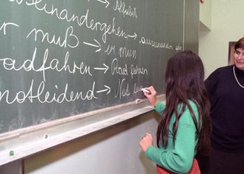 ISLAMOFOBNO OGLEDALO: Dvoje od petero učenika osnovnih i srednjih škola u Beču islamske su vjeroispovijesti
