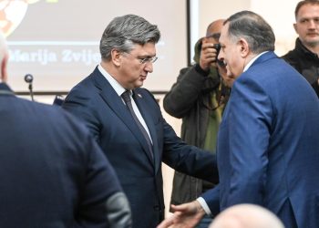 LICEMJERSTVO (OR)BANA PLENKOVIĆA:  Članice EU uvode sankcije Dodiku, ali Plenković ih odbija. Hrvatsku tako približava Mađarskoj