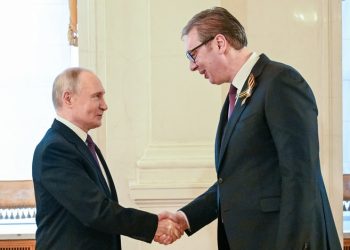 „VUČIĆ SA PUTINOM KROJI LAŽNI ANTIFAŠIZAM“: Ovako se u Evropi gleda na posjetu predsjednika Srbije Rusiji