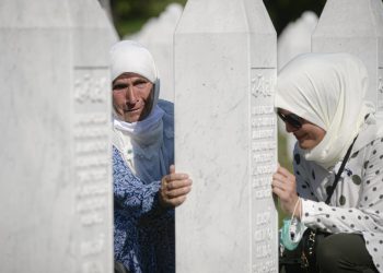 GENOCID ZA (PO)ČETNIKE: Srbijanski udžbenici povijesti negiraju ili potpuno relativiziraju genocid u Srebrenici