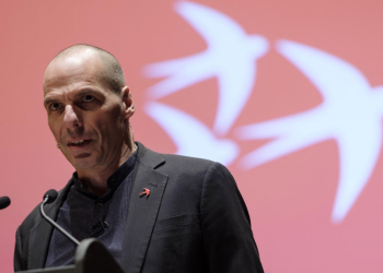 BOJKOT ZBOG GENOCIDA: Yanis Varoufakis pisao Dubravki Vrgoč, otkazao gostovanje u Rijeci