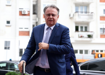 TOTALNA DEKADENCIJA: Vladi FBiH i ‘spengatoru’ na njenom čelu jedino važno kako dodatno napuniti budžet, vlastite plaće, namiriti uhljebe…