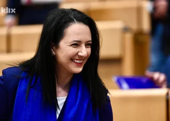 ASIM JE JOŠ UVIJEK SVEMOĆAN U SDA-u: Ne, neće Sebija biti SDA-ova kandidatkinja, već Aida Obuća?